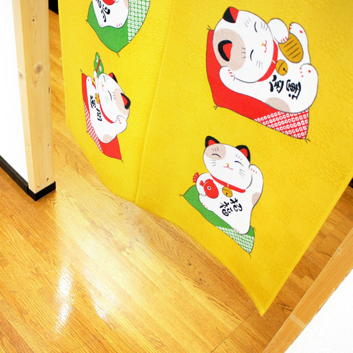 "Seven Lucky Cats Golden Noren" - Shichi Fuku Neko Kin Noren (七福猫金幕)